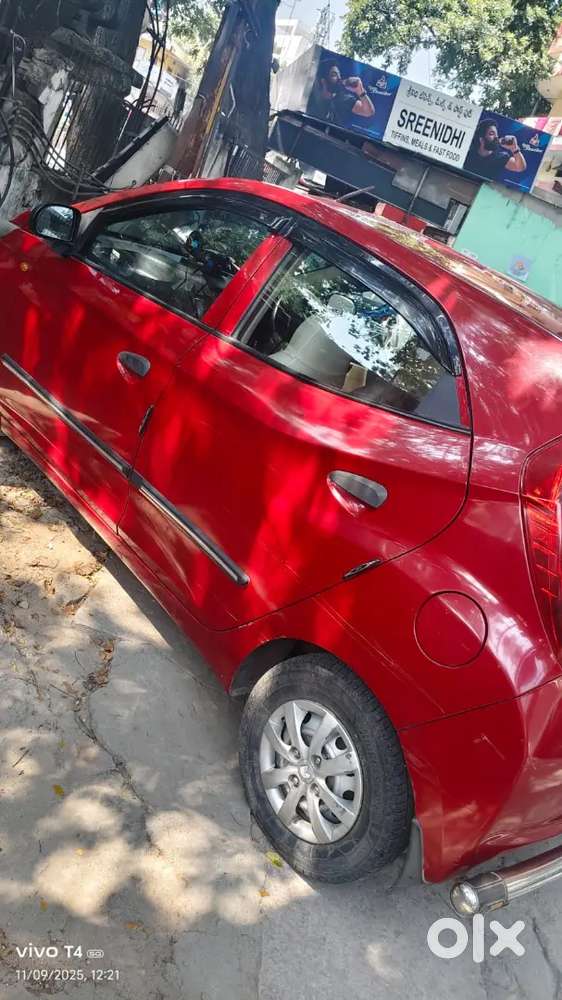 Hyundai EON 2016 LPG 103000 Km Driven