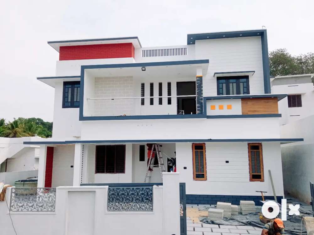 1900 sqft, 5.3 cent house for sale in Pothencode Kazhakuttom