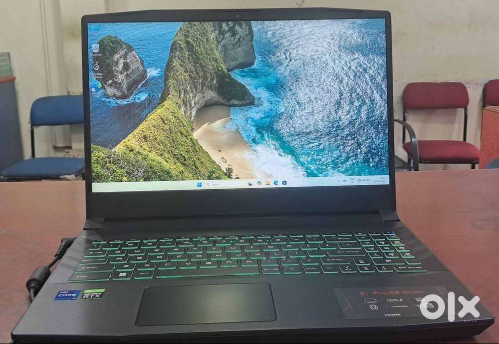 MSI - Gaming Laptop, i7-11th gen, 1TB SSD, 16GB, 4GB 3050 Graphics