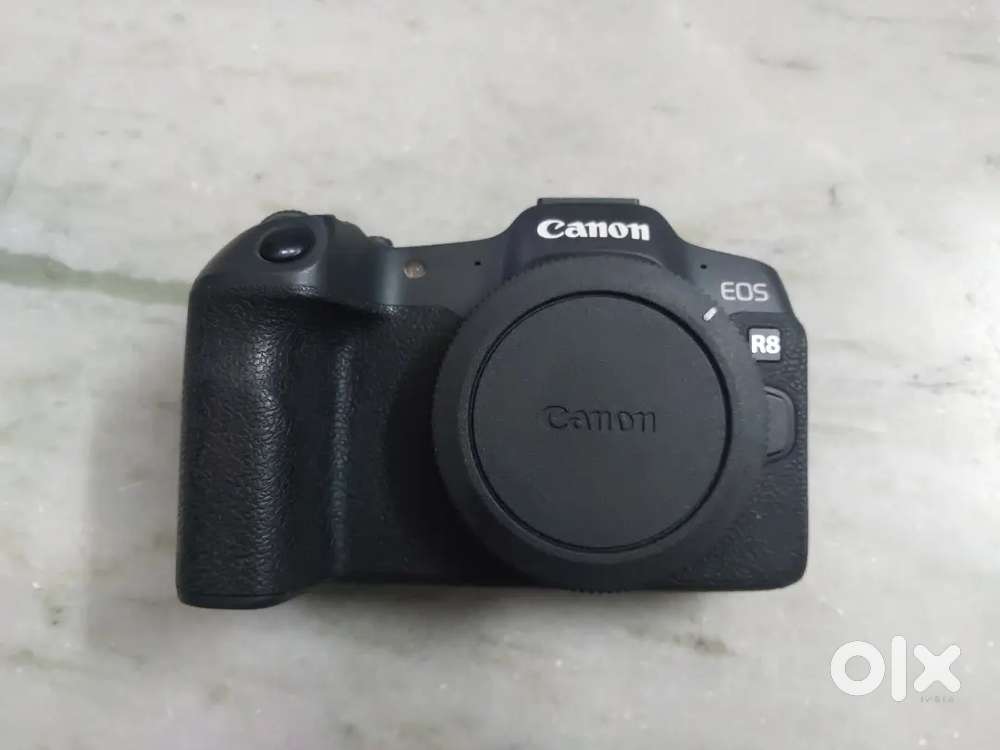Canon EOS R8