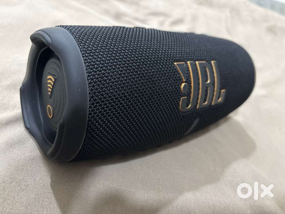 New JBL charge 5 wifi speaker