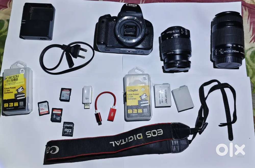 CANON 700D GOOD CONDITION ALL WORKING SET