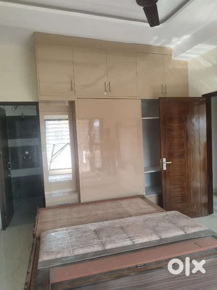 Independent 2BHK FULLY FURNISHED NEAR NORTH CAMPUS CU KHARAR