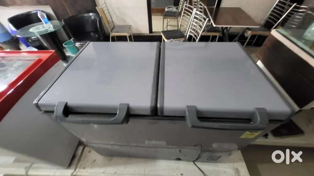 New  2 fridge he chalu kandishn koi kam nhi