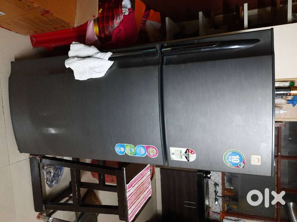 GODREJ EON 2014 FROST FREE