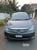 Toyota Innova 2.5 V 7 STR, 2011, Diesel