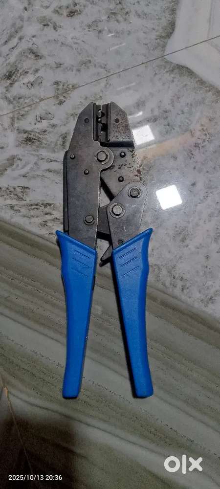 IDEAL Crimper
