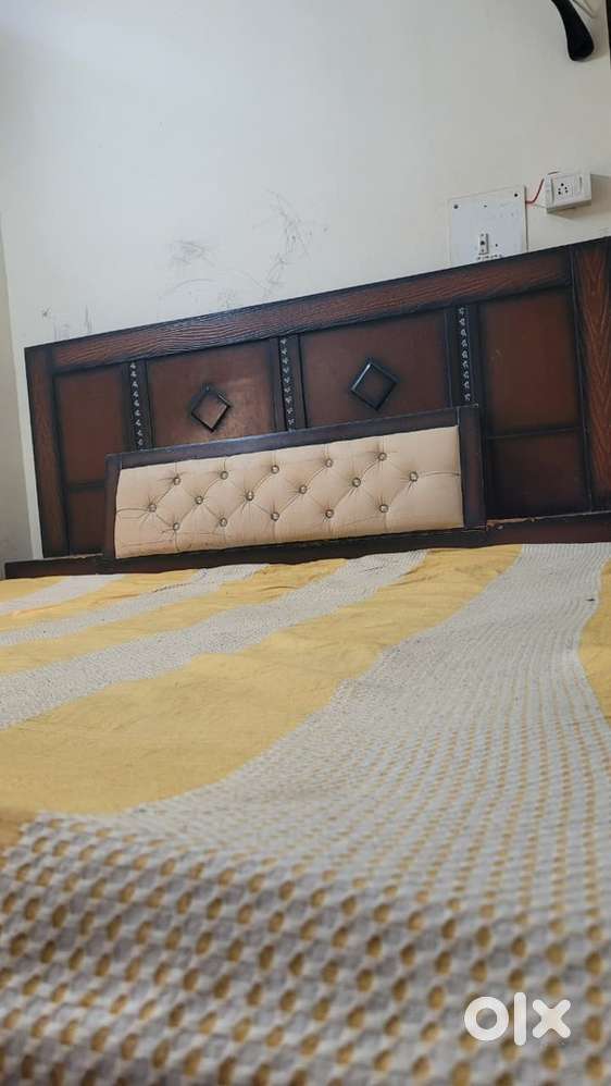 King size bed with good condition