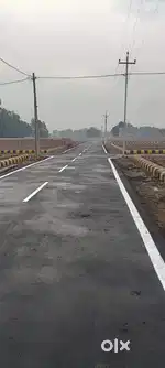 Lucknow ME sarojni Nagar tahsil banthra mein plots available