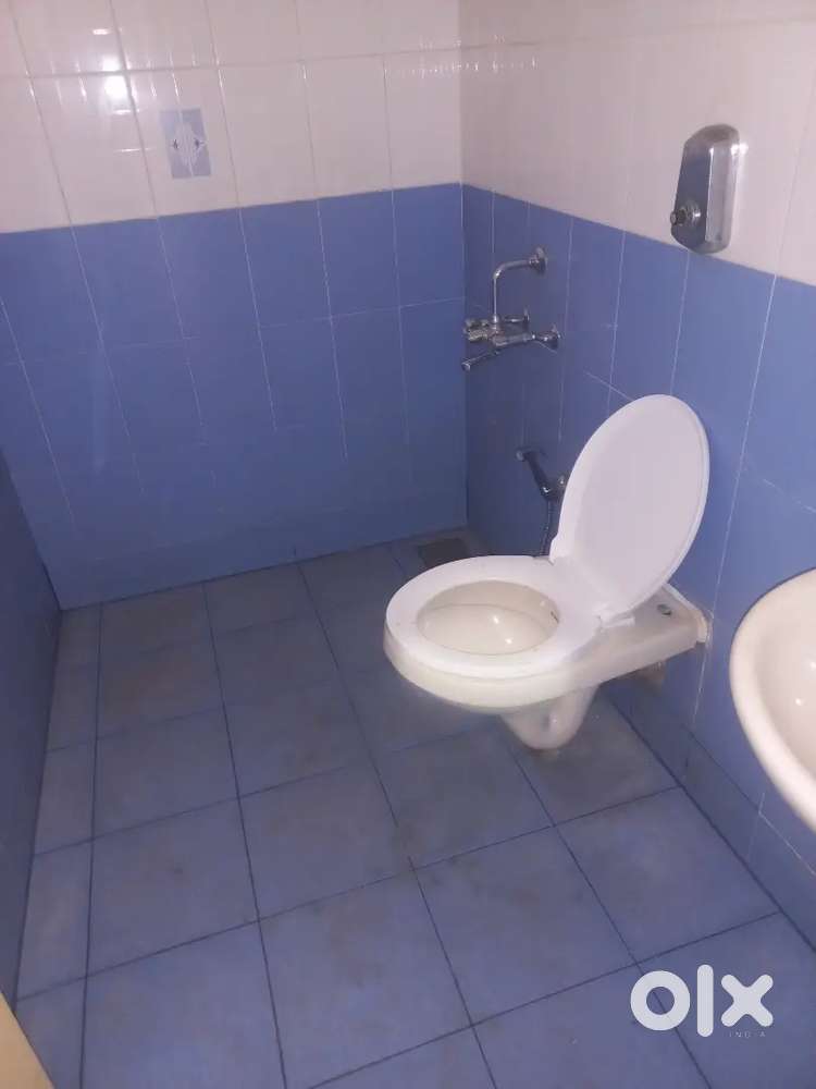 I AM BROKER)CALL DIRECTLY FLAT 1BHK BEJAI AND URWASTORE LIFT GENERATOR