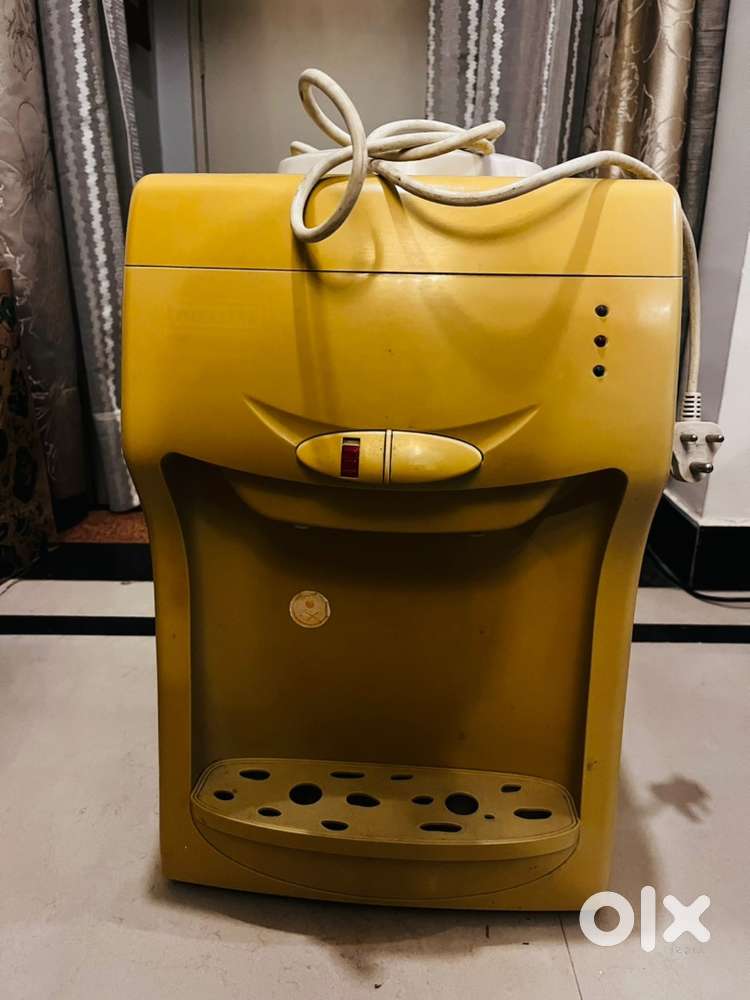 Supreme Aqua water dispenser