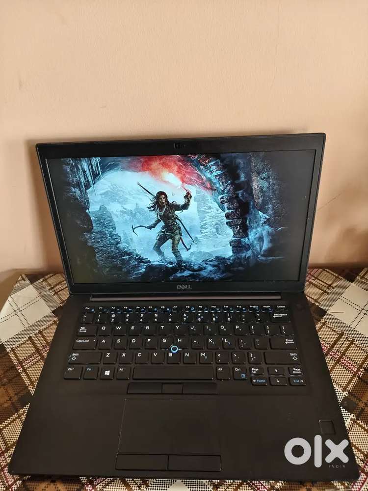 Dell latitude i7-7thgen 8gbram 256gb SSD nvme  charger