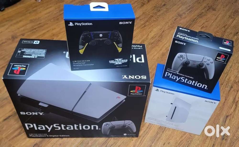 Sony 30th Anniversary PS5 Slim Console  PS5 Extras items