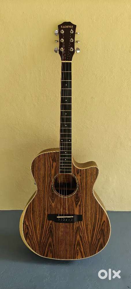 Kadence Acoustica solid top guitar