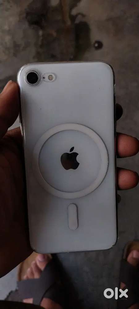 Original and global iphone se2