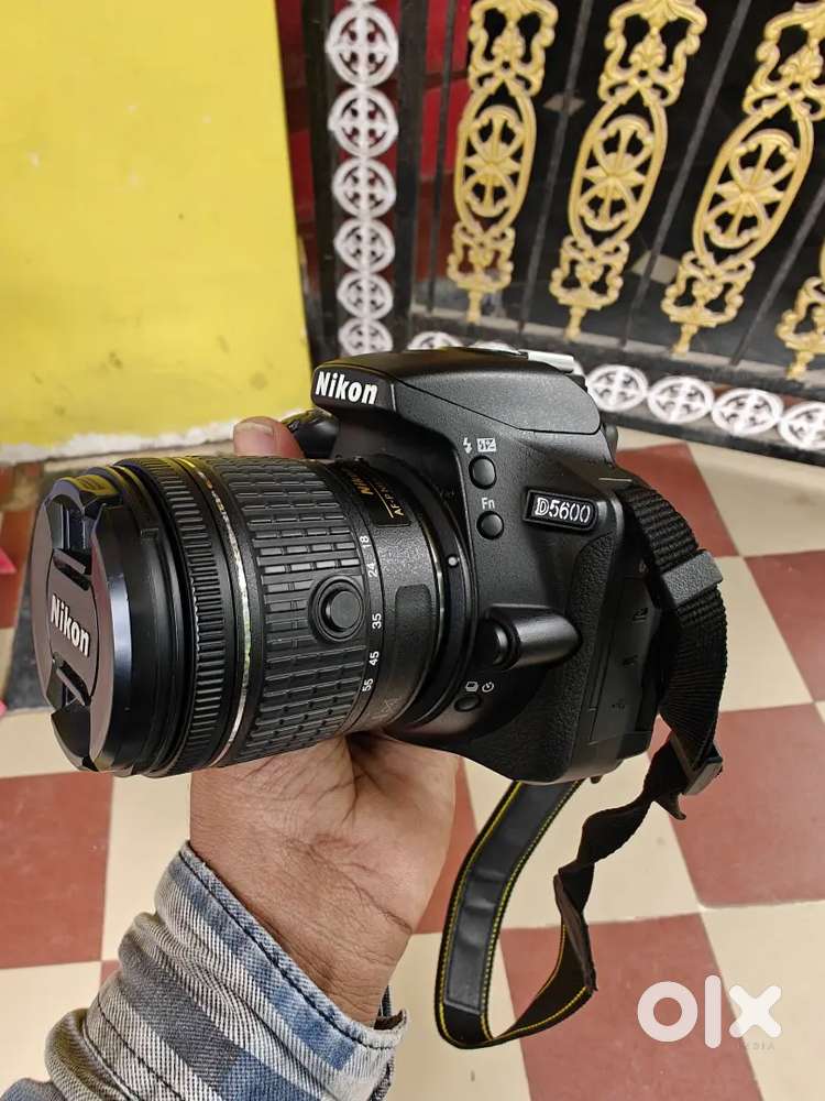 Nikon 5600d 18.55 lens bag Betri charger Shutter [4417]  
New