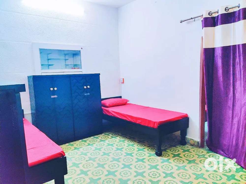 PgInnVadodara For Boys And Girls near Amit nagar circle Vadodara