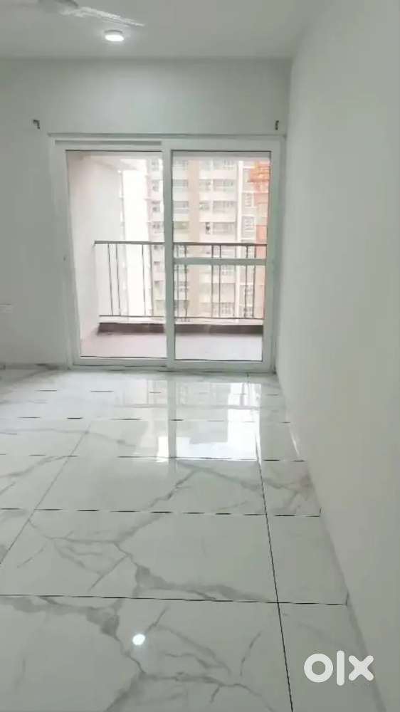 Need male decent flatmates -1 December