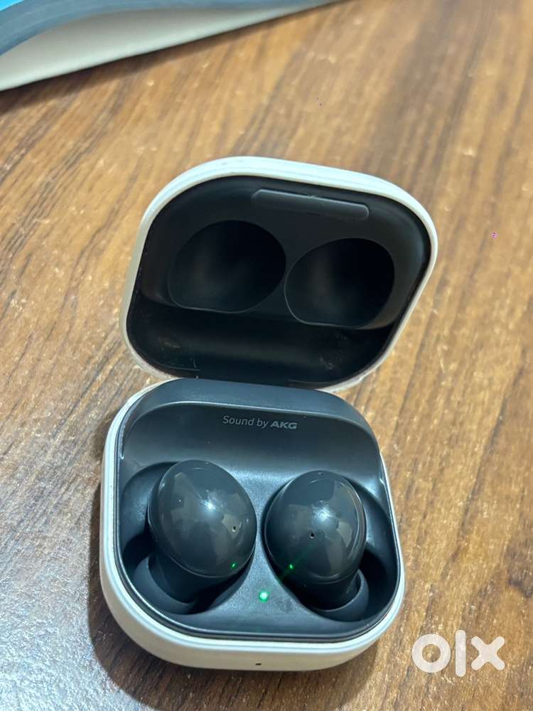 Galaxy buds 2 very good condition all original best price