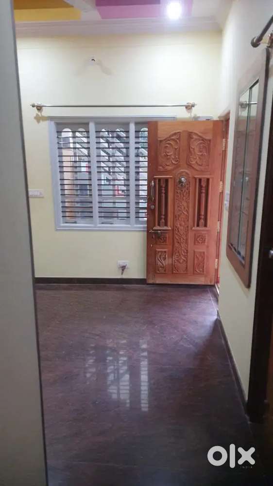 20.30 2BHK LEASE INDEPENDENT SRIRAMAPURA NEAR NORTH CON KUMAR