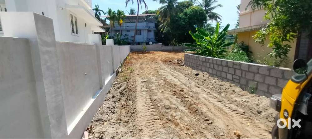 Residential Land of 9.5 cent For Sale in Punkunnam, west fort.