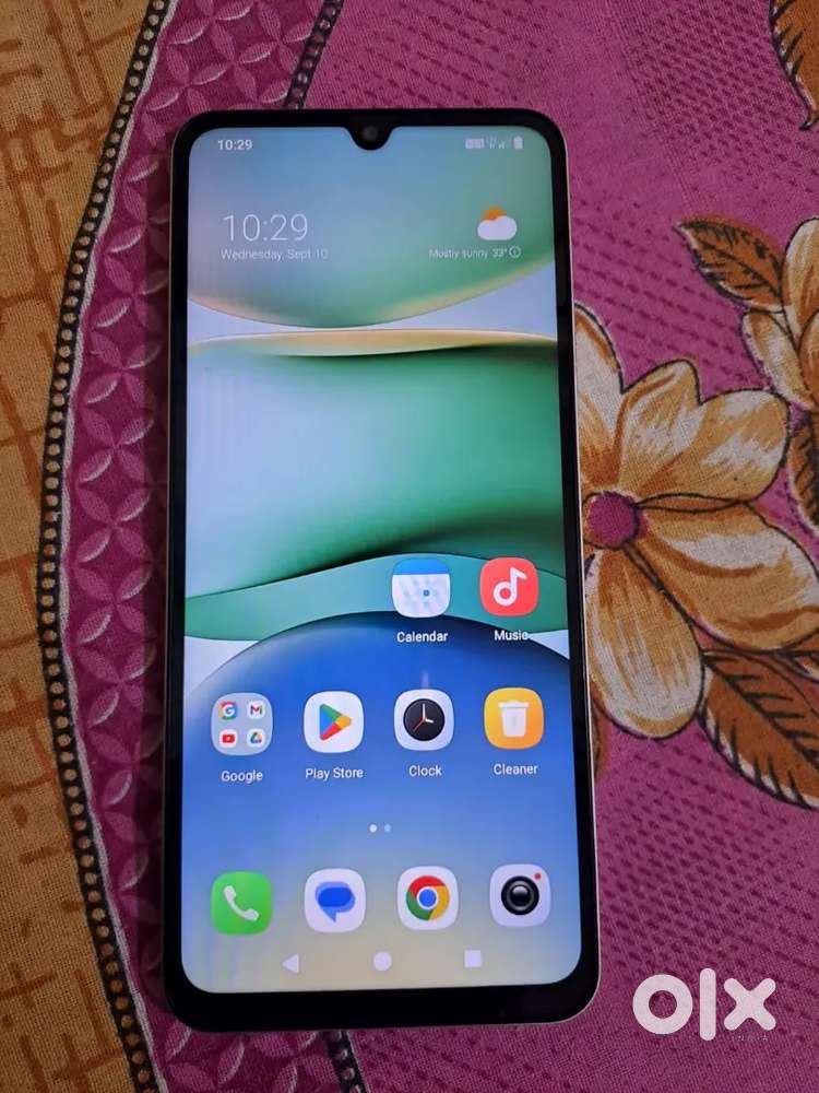 Sell redmi A5 4g 25 days old phone only