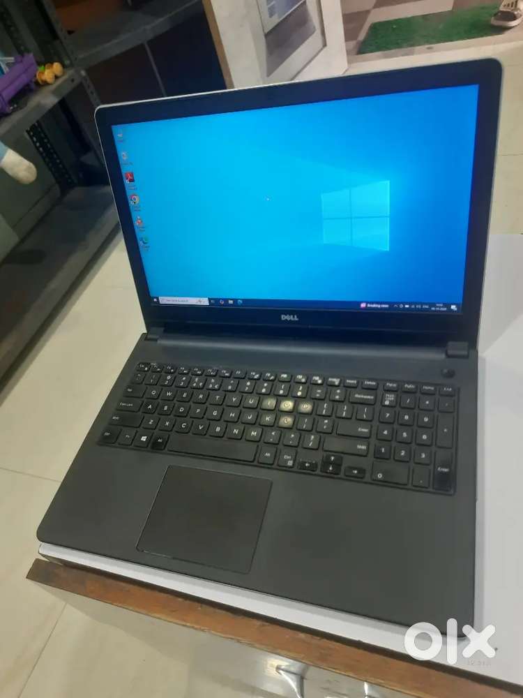 Dell i7 Laptop 4 GB Graphic Fix Price