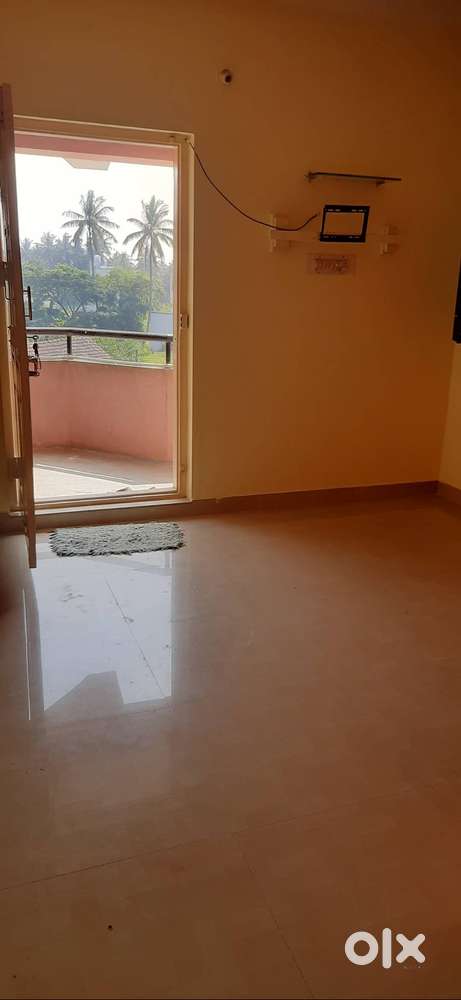 A family of maximum 3 people required for rent