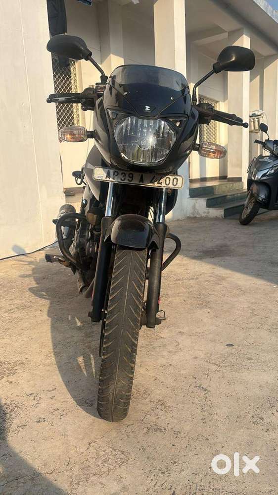 Pulsar 150