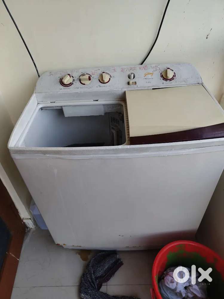 In proper working condition of washer and dryer