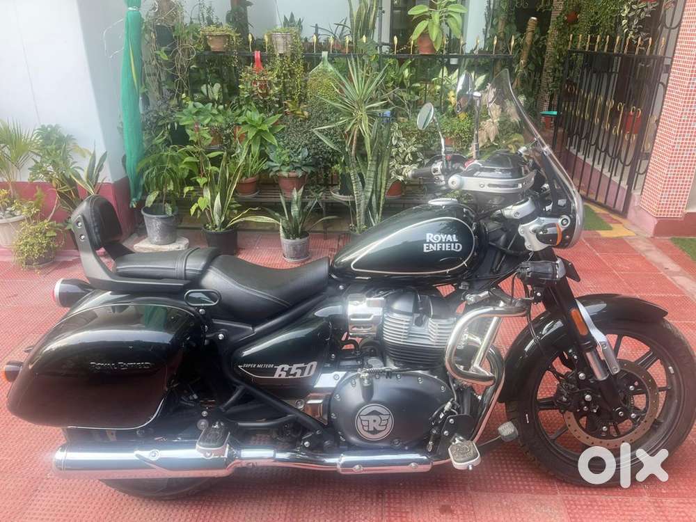 Newly recntly bought with 831km driven