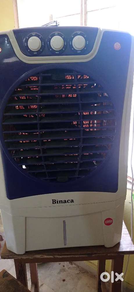 Binaca cooler , one month used only , good condition, 2season warranty