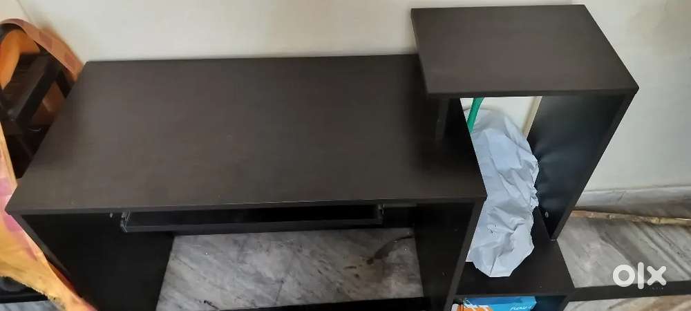 Computer Table for sale