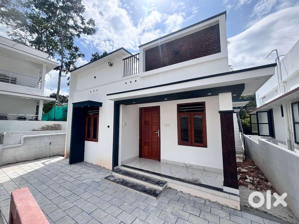 Thirumala/Manjady/3cent/2bhk/29lks(ngble)Thachottukavu/85% loan Ready/