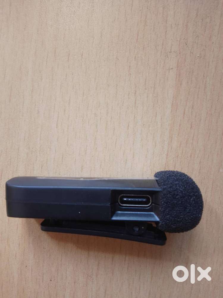 Digitek Wireless Microphone and Receiver