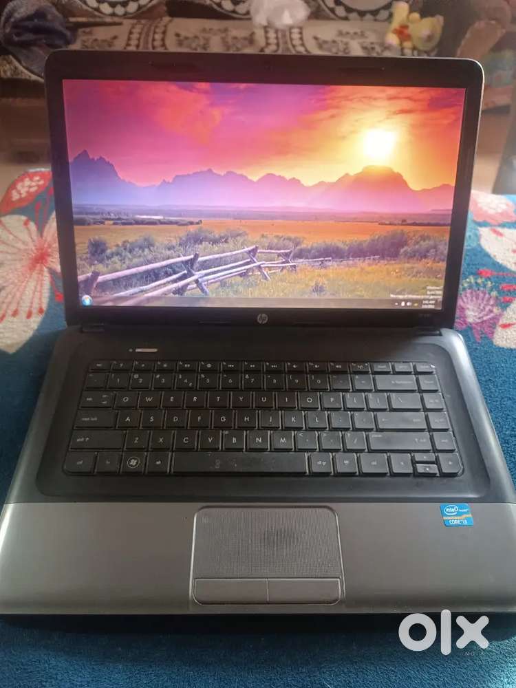 Laptop Hp Core i3  khula nahi hai spekar thoda kharb h