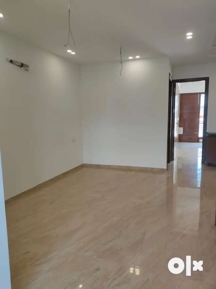 10 marla independent house for sale in sector 37 b