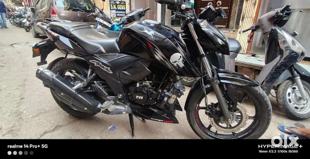 Tvs Apache RTR 160 4V
