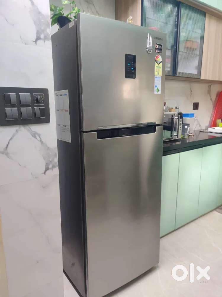 Samsung double door refrigerator 321 ltr.