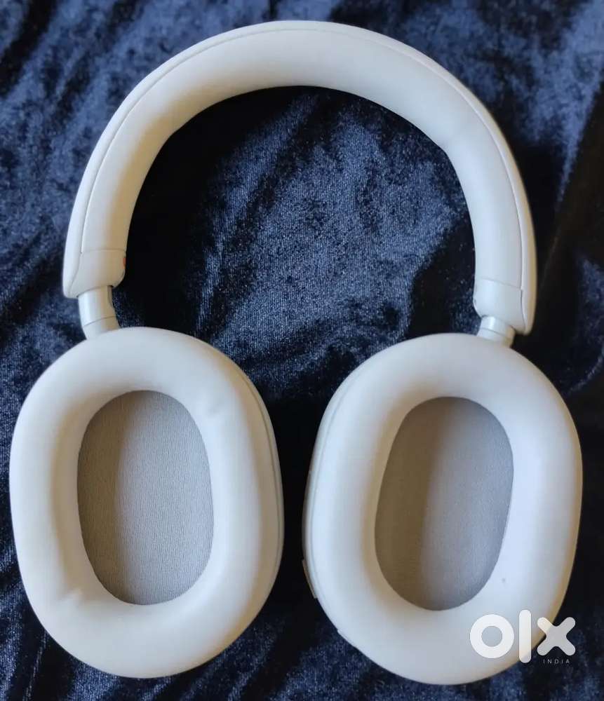 SONY W1000 XM5 HEAD SET
