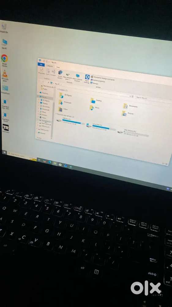 Asus ROG i7 16 gaming laptop