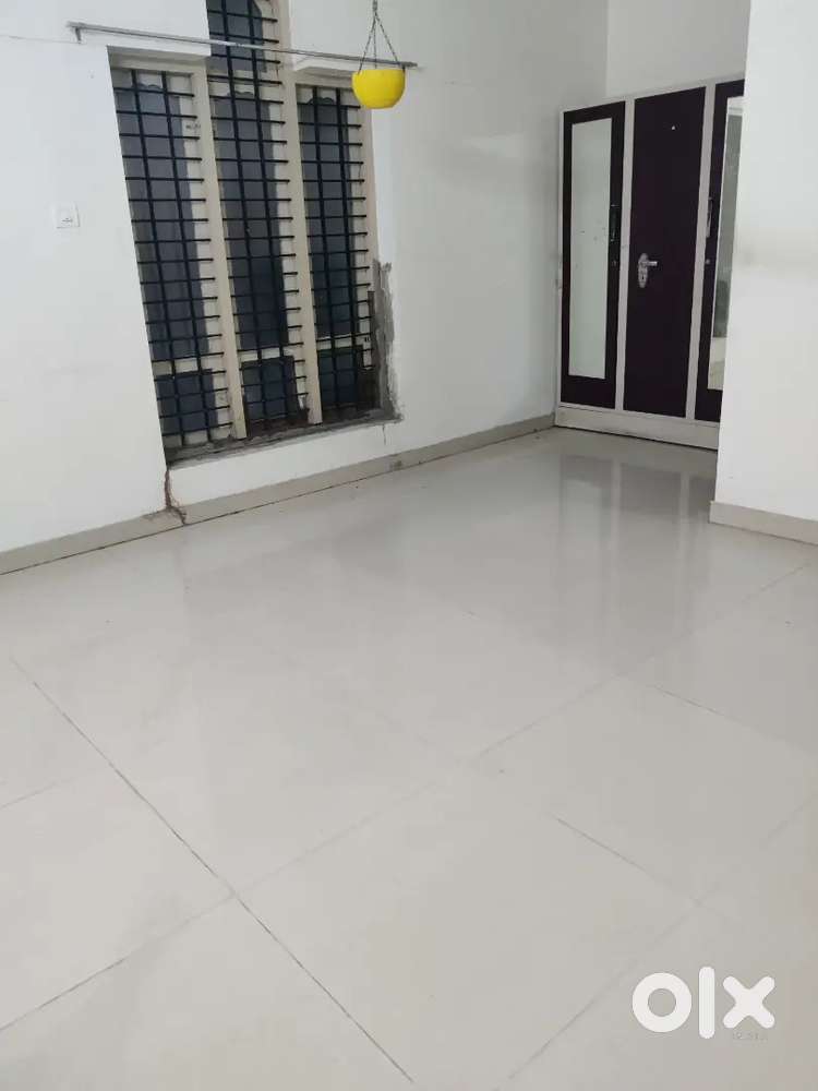 Commerical  First Floor building for Rent at Kuravankonam