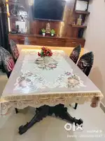 Dining table with set of 4 chairs
