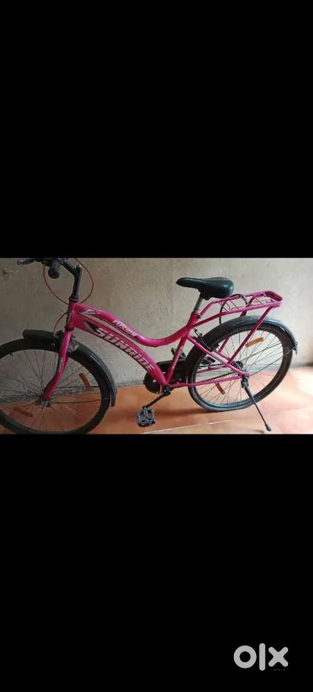 लेडीज सायकल  विकणे