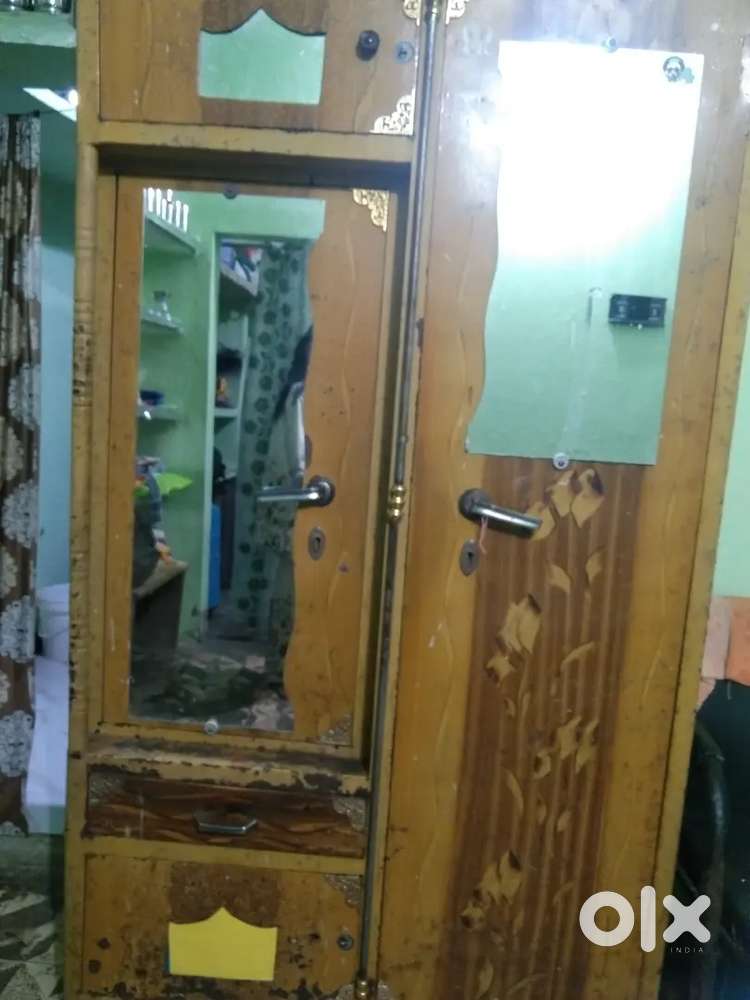 गोदरेज 5:30 फीट की 4500 में