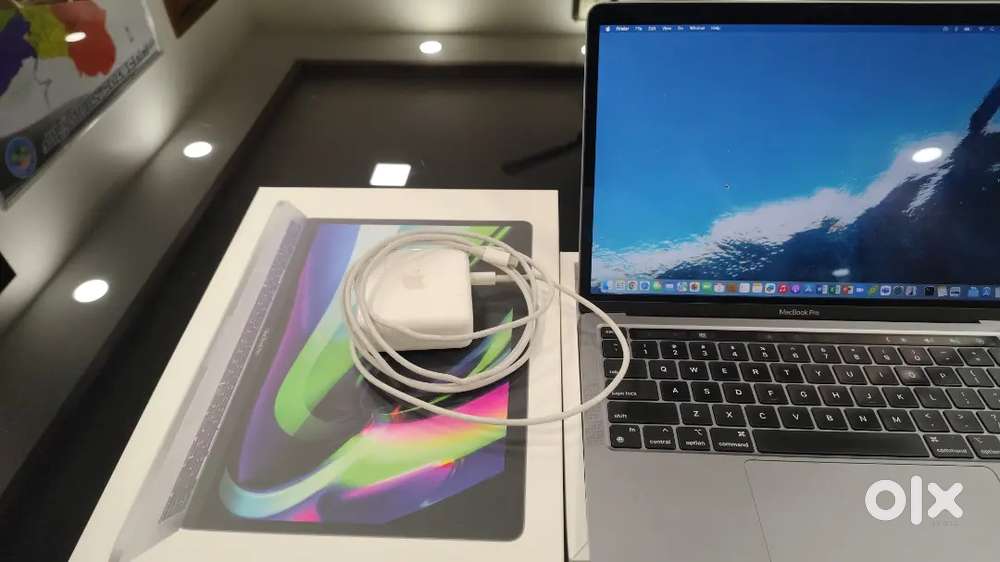 MacBook Pro Apple M1 Chip 13