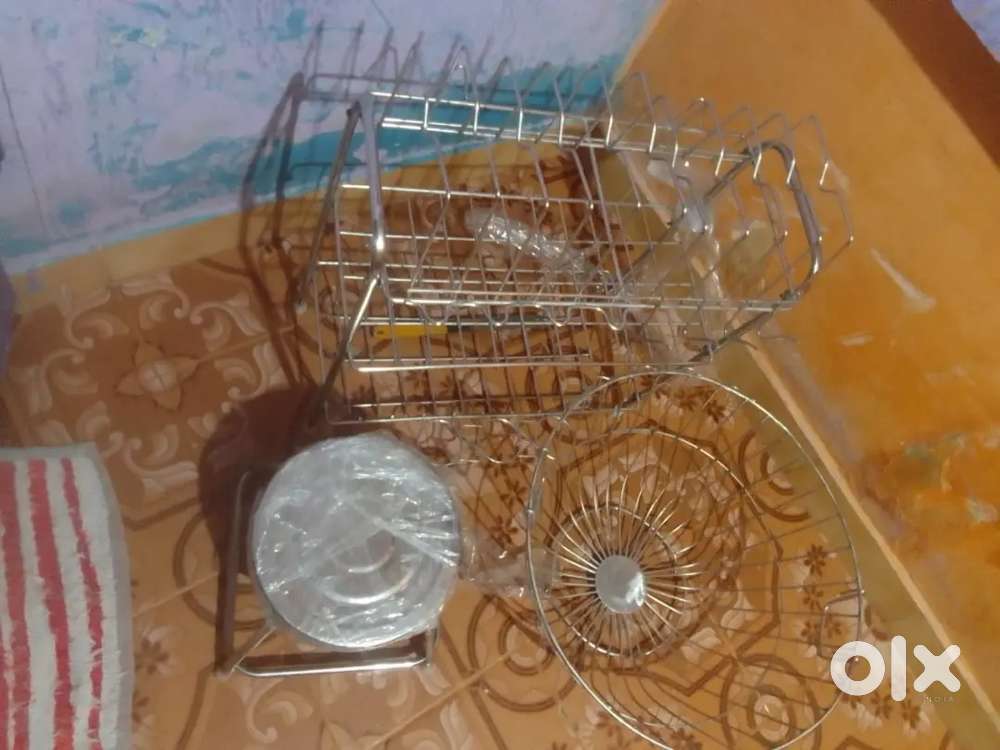 Plate stand