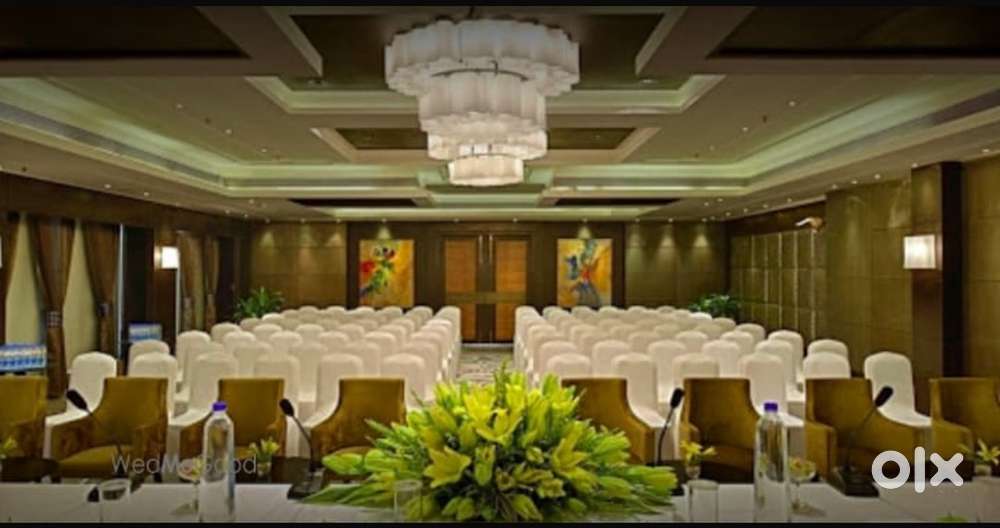 5 Star Hotel Me  Fresher Ke Liye Job Or Room Dono Available Hai