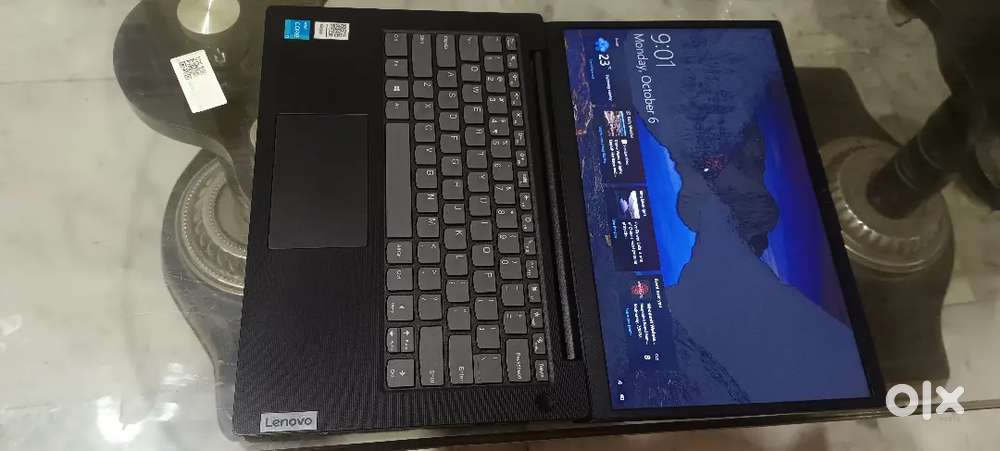 Lenovo 11th Gen i3 180 Deg