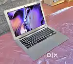 Apple laptop air